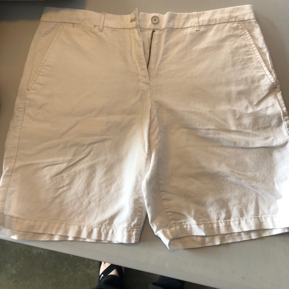 Gap shorts